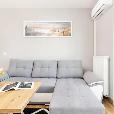 Morena Rakoczego By Renters Apartment